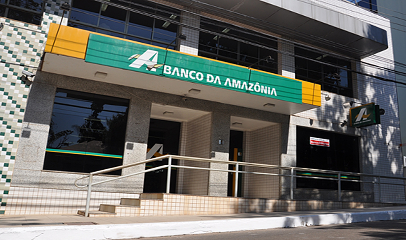 Leia mais sobre o artigo Entidades assinam ACT PLR 2014 do Banco da Amazônia