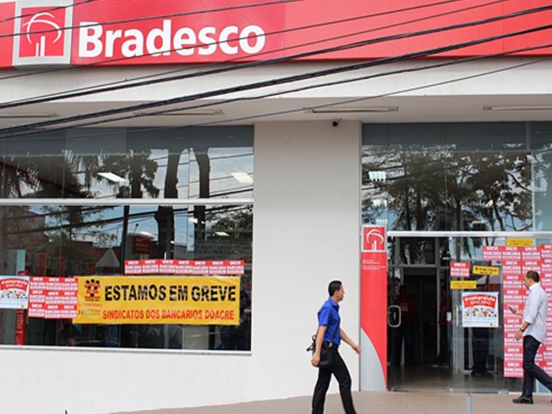 Você está visualizando atualmente Greve bancária fecha três agências do Banco Bradesco em Rio Branco