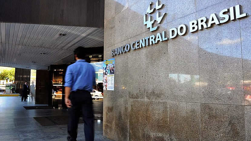 Você está visualizando atualmente Juros engordam lucro de bancos brasileiros
