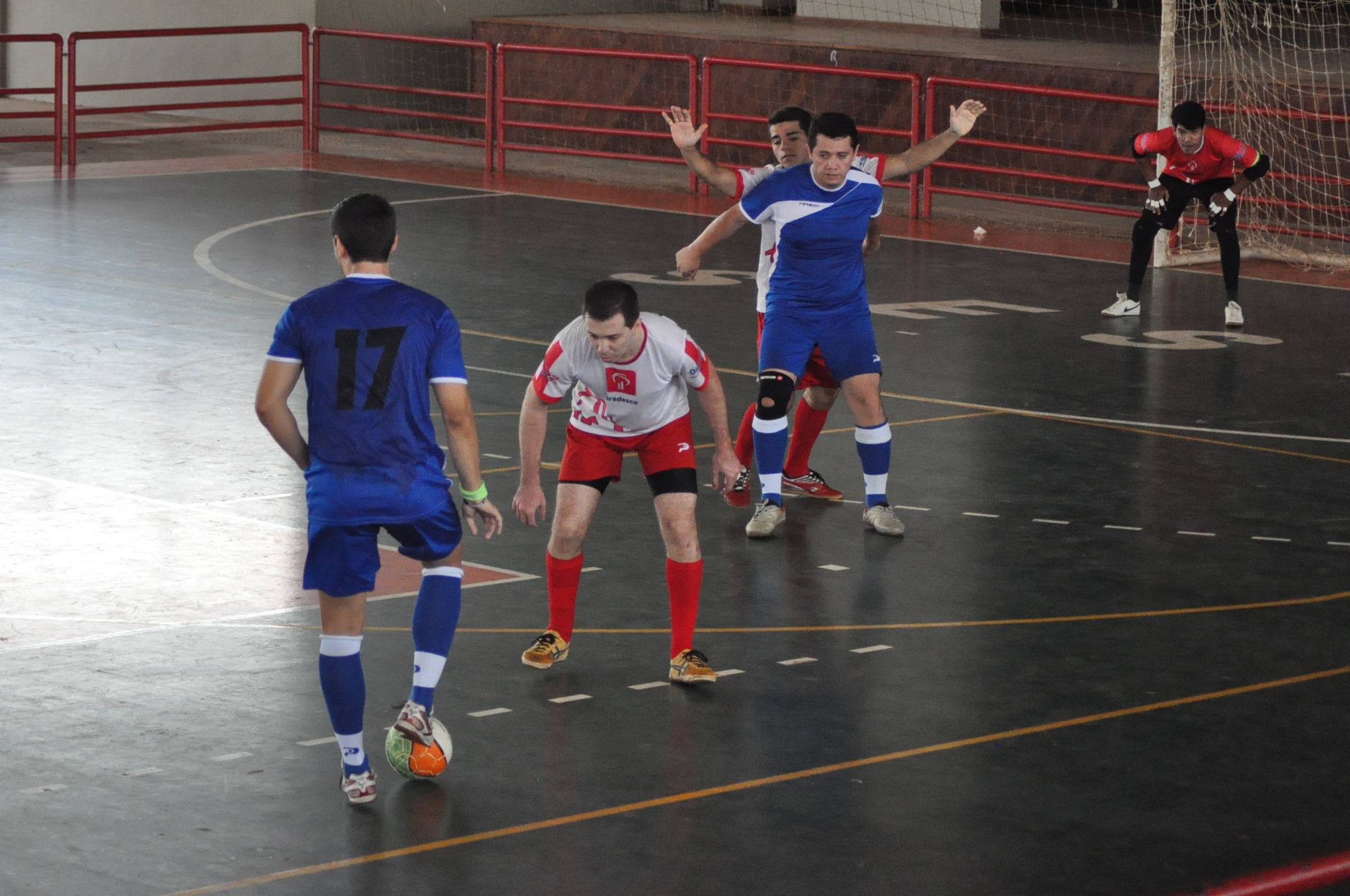 Você está visualizando atualmente XXII Copa Bancária de Futsal tem novo líder: BB/Estação