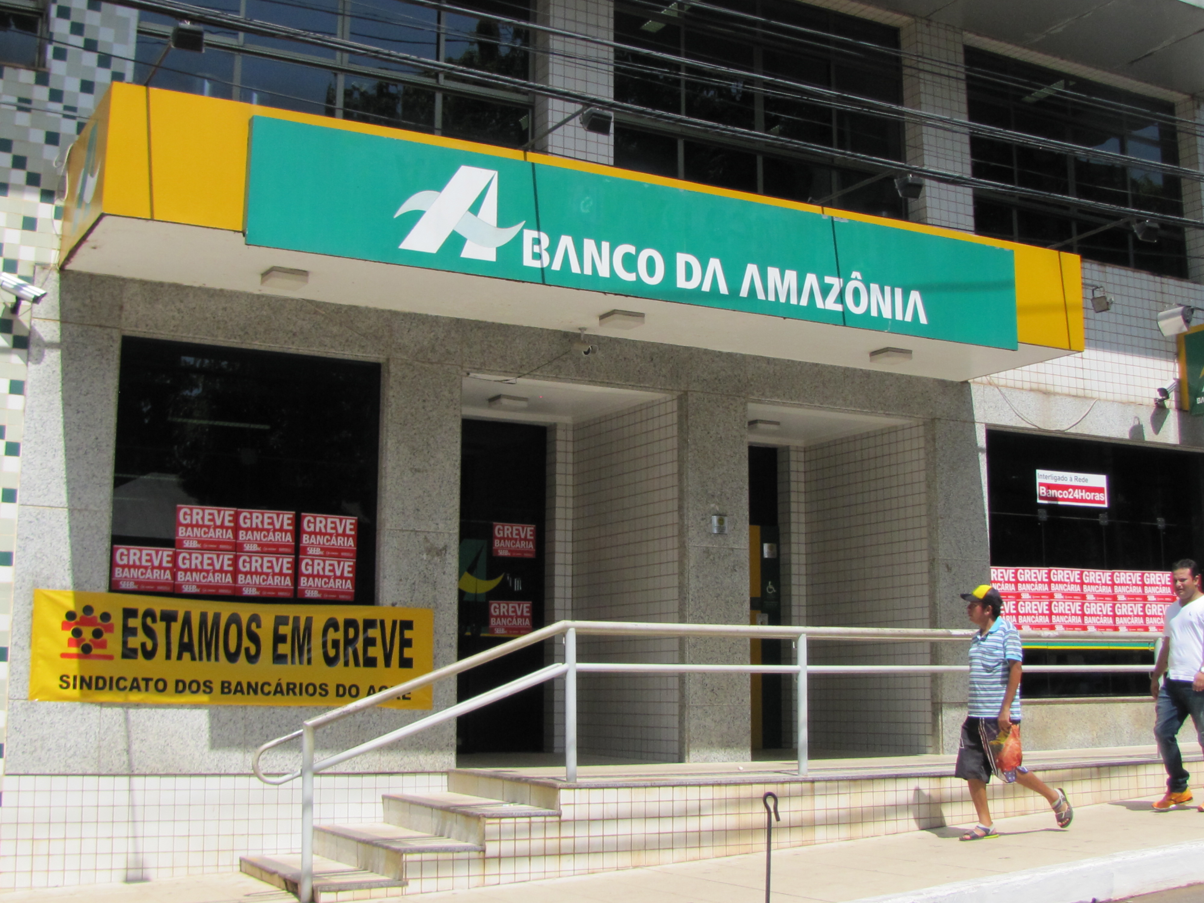 Leia mais sobre o artigo Greve continua e Banco da Amazônia retoma negociação nesta terça ao meio dia