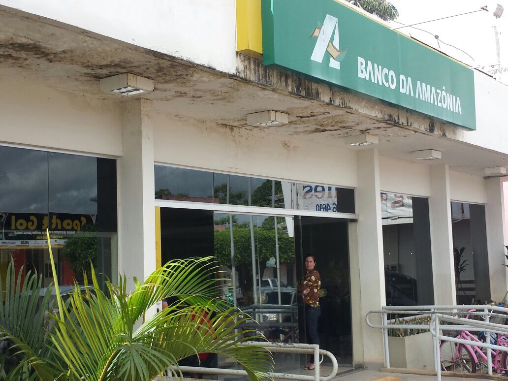 Leia mais sobre o artigo GALERIA DE FOTOS: Banco da Amazônia em Brasiléia após alagação
