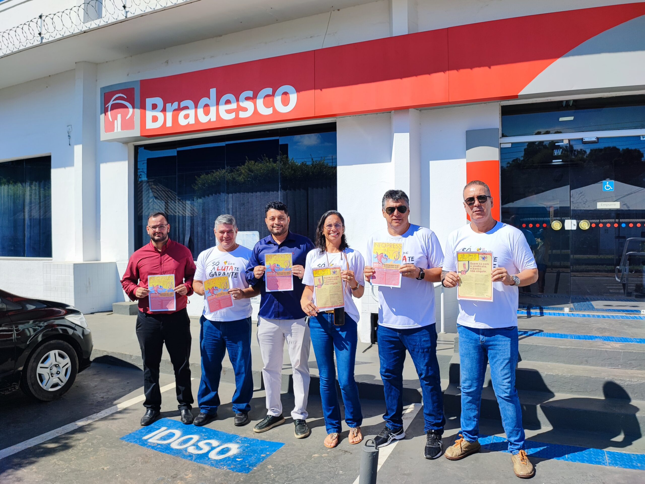 Leia mais sobre o artigo Sindicato dos Bancários do Acre realiza manifestação contra fechamentos e demissões no Bradesco