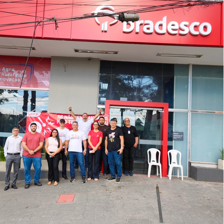 Leia mais sobre o artigo SEEB-AC participa do Dia Nacional de Luta dos Funcionários do Bradesco em defesa do emprego e contra o fechamento de agências